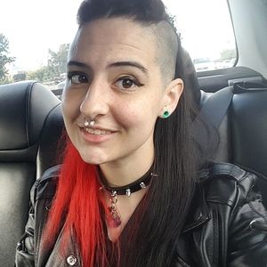 Meet your Posher, Elisa